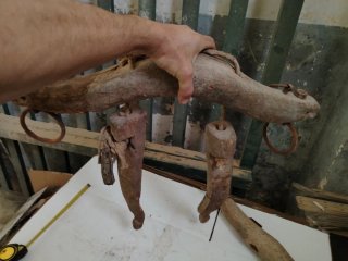 Giogo per bovini in legno antico