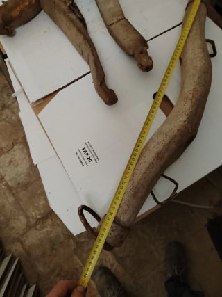 Giogo per bovini in legno antico