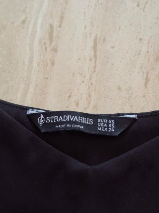 Top negro tirantes finos Zara