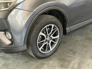 Toyota Rav4 2.5l hybrid 2WD Advance