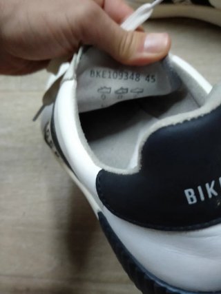 Zapatillas Bikkembergs Blancas y Negras