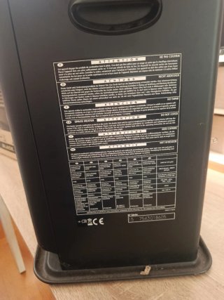 Estufa Eléctrica Parafina Negra