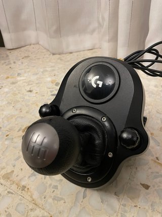 Volante Logitech G29 + Pedales + Palanca