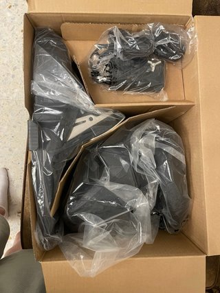 Volante Logitech G29 + Pedales + Palanca