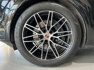 Porsche Cayenne COUPE EHYBRID 2025