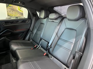Porsche Cayenne COUPE EHYBRID 2025
