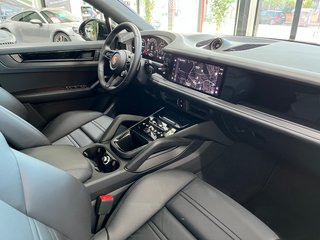 Porsche Cayenne COUPE EHYBRID 2025