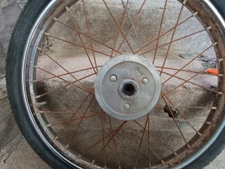 Rueda Delantera Derbi Gran Sport