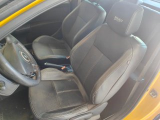 Renault Clio sport 203 homologado