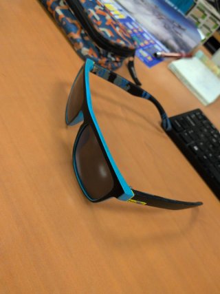 Gafas de sol Polaroid azules y negras