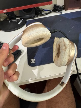 Beats Solo Wireless Oro
