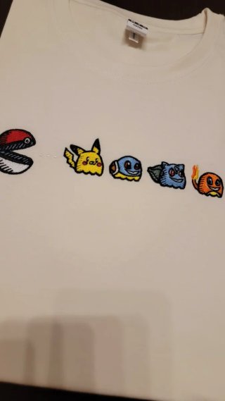 T-shirt Pacman Pokemon cotone 100% panna ricamo