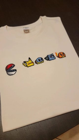 T-shirt Pacman Pokemon cotone 100% panna ricamo