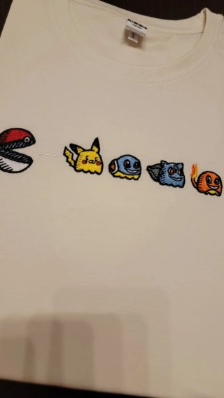 T-shirt Pacman Pokemon cotone 100% panna ricamo