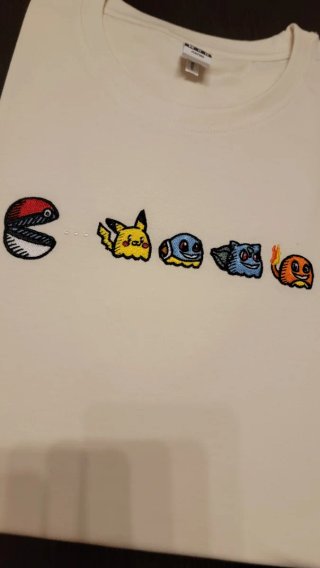 T-shirt Pacman Pokemon cotone 100% panna ricamo