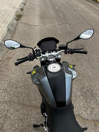 BMW F900R A2 FULL EQUIP - 5110km -2022 - IMPECABLE