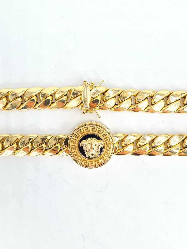 049-02-00337 Collar tipo Versace Oro 18K Medusa