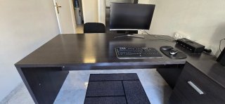 Armario,mesa,sillas,archivador despacho u oficina