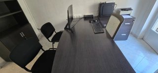 Armario,mesa,sillas,archivador despacho u oficina