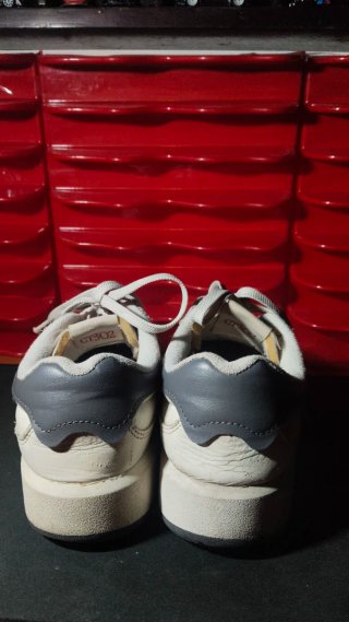 New Balance CT302 Gris y Blanco