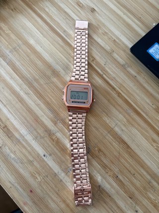Reloj Casio Dorado