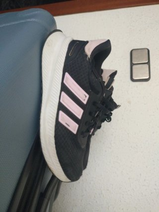 Zapatillas Adidas Negras y Rosas