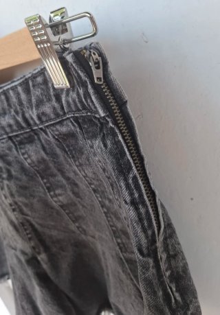 Falda vaquera gris oscura mini