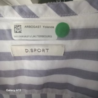Camiseta DSPORT rayas azules y blancas talla M