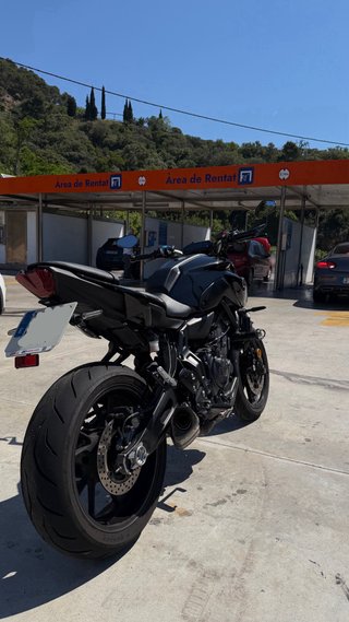 Yamaha MT-07 2023 Negra