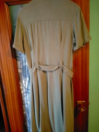 Vestido verde con botones