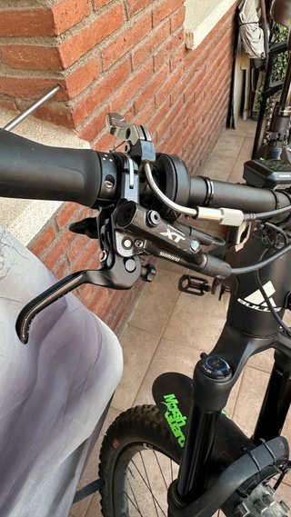 Bicicleta Eléctrica Montaña BULLS talla M
