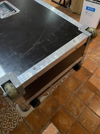 Piano Kawai MP7 SE con flight case
