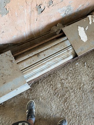 Puerta mecánica