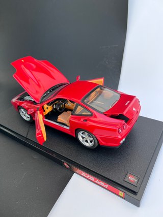 Ferrari 575 MM 1/18 Hot Wheels