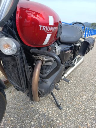 Triumph Street Twin 900