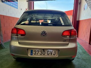 Volkswagen Golf 1.6 TDI 2010 5490€!!