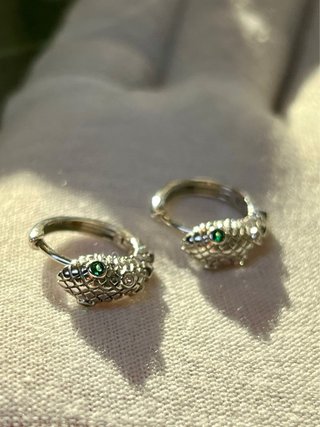 Pendientes Serpiente Plata y piedra natural.