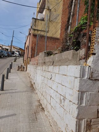 Solar en venta en Singuerlín - Can Franquesa - Les Oliveres en Santa Coloma de Gramanet