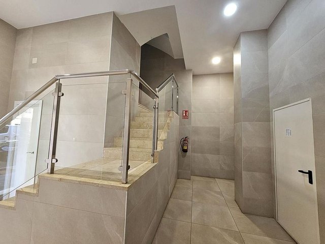 Piso en alquiler en Ciutat Jardí en Valencia - Imagen 3