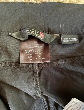Pantaloncini da escursionismo Millet neri