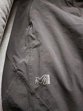 Pantaloncini da escursionismo Millet neri