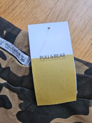 Mallas cortas Pull&Bear camuflaje Talla S