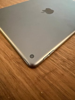 iPad 8ª Gen 128GB + Funda Teclado