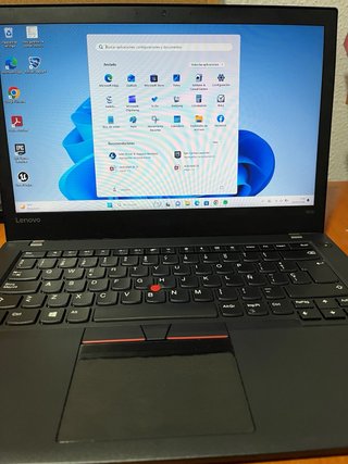 Portátil Lenovo Thinkpad con cargador