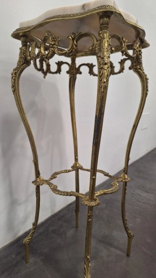 Mesa auxiliar vintage bronce y mármol