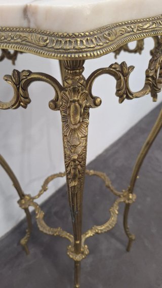 Mesa auxiliar vintage bronce y mármol
