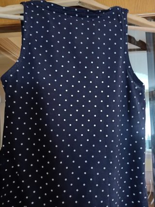 Camiseta tirantes azul lunares