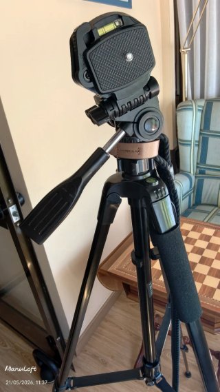 Equipos tecnológicos (móvil - tablet - trípode)