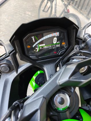 Kawasaki Ninja 2022 Sportbike Verde/Negro