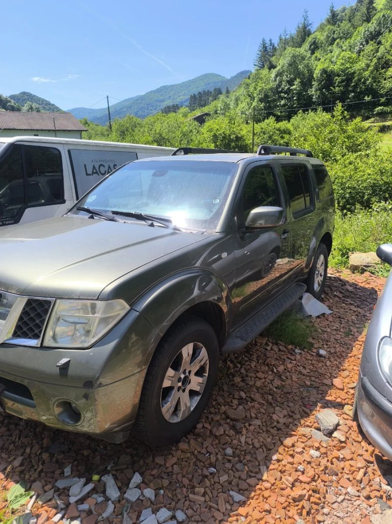 Nissan Pathfinder 2005 - foto 1